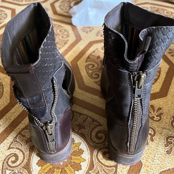Felmini low Brown boots. Size 42/12 USA (runs small I wear a size 10.5) - Picture 6 of 6